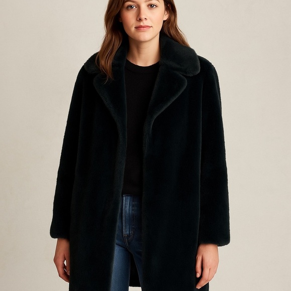 Mango Oversized Faux Fur Coat Size Small Color Black - Picture 1 of 7